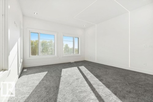 3309 Chickadee Drive, Edmonton, AB - Indoor Photo Showing Other Room