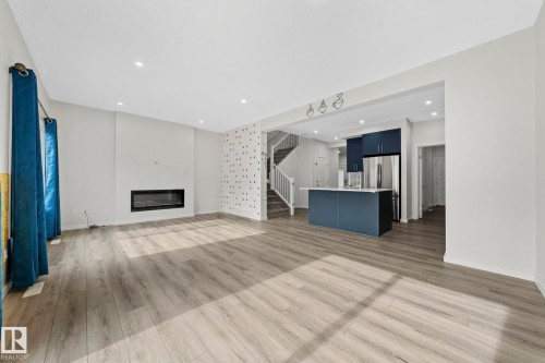 1813 Collip View View, Edmonton, AB - Indoor With Fireplace
