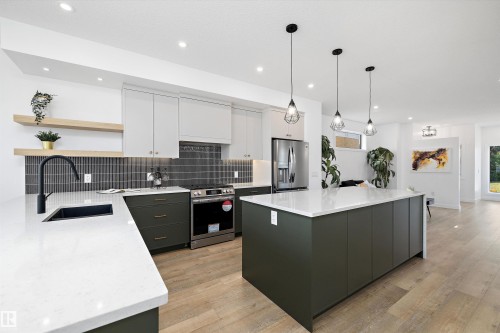 7505 Rowland Road, Edmonton, AB - Indoor Photo Showing Kitchen With Stainless Steel Kitchen With Upgraded Kitchen