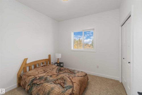 7505 Rowland Road, Edmonton, AB - Indoor Photo Showing Bedroom
