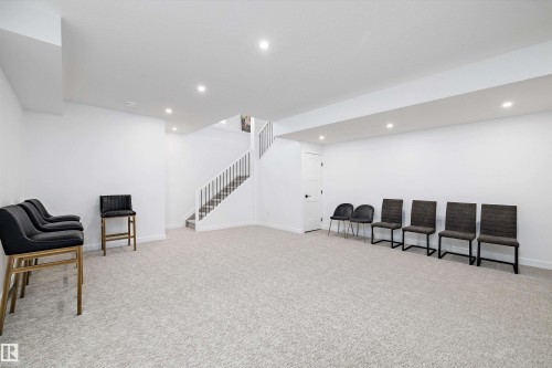 7505 Rowland Road, Edmonton, AB - Indoor