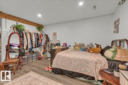 6107 159 Avenue, Edmonton, AB - Indoor Photo Showing Bedroom