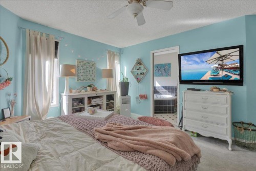 6107 159 Avenue, Edmonton, AB - Indoor Photo Showing Bedroom
