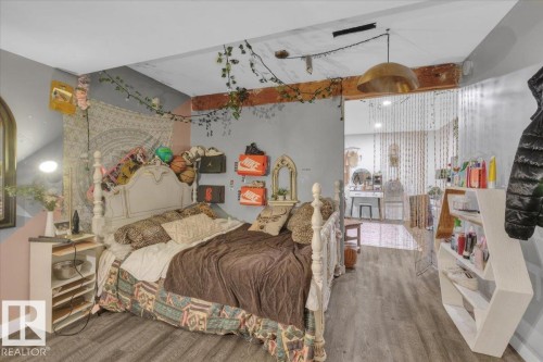 6107 159 Avenue, Edmonton, AB - Indoor Photo Showing Bedroom