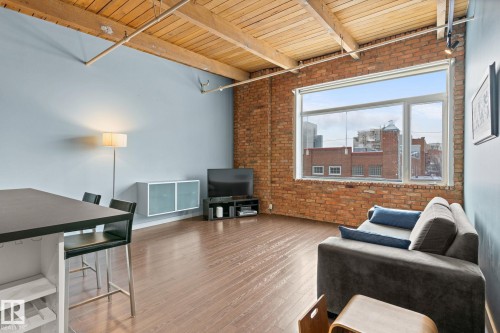 213 10309 107 Street, Edmonton, AB - Indoor