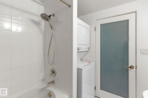 213 10309 107 Street, Edmonton, AB - Indoor Photo Showing Bathroom