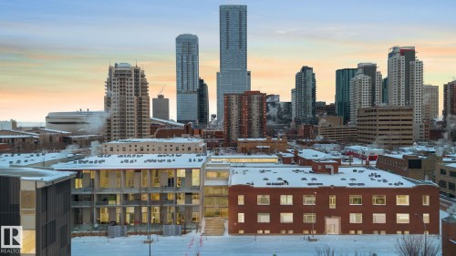 213 10309 107 Street, Edmonton, AB - Outdoor