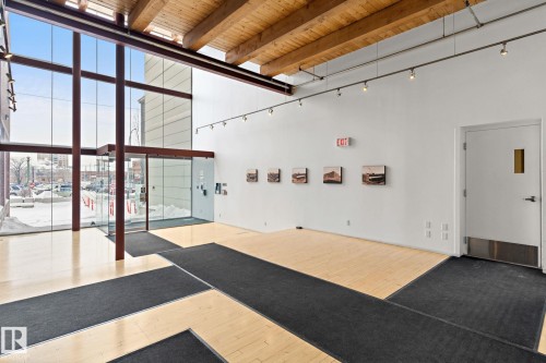 213 10309 107 Street, Edmonton, AB - Indoor Photo Showing Other Room