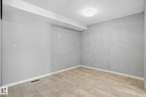 329 10404 24 Avenue, Edmonton, AB - Indoor Photo Showing Other Room