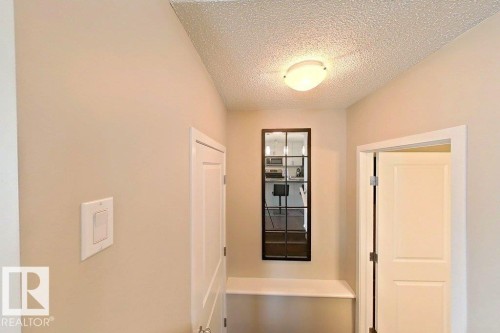 4303 Prowse Link, Edmonton, AB - Indoor Photo Showing Other Room