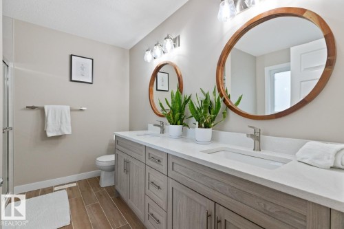 9535 155 Street, Edmonton, AB - Indoor Photo Showing Bathroom