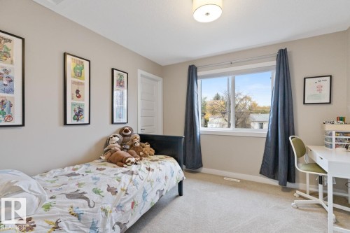 9535 155 Street, Edmonton, AB - Indoor Photo Showing Bedroom