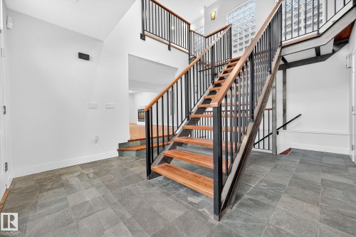 8860 93 Street, Edmonton, AB - Indoor Photo Showing Other Room