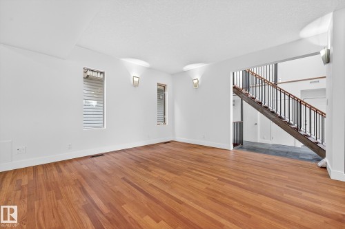 8860 93 Street, Edmonton, AB - Indoor Photo Showing Other Room