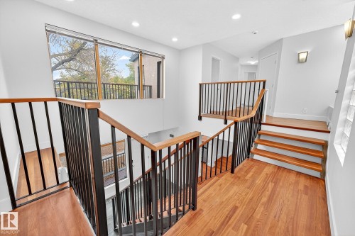 8860 93 Street, Edmonton, AB - Indoor Photo Showing Other Room