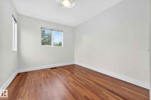 8860 93 Street, Edmonton, AB - Indoor Photo Showing Other Room