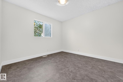 8860 93 Street, Edmonton, AB - Indoor Photo Showing Other Room