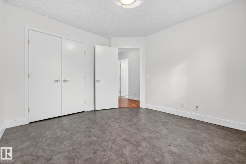8860 93 Street, Edmonton, AB - Indoor Photo Showing Other Room