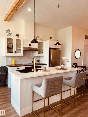 443 10403 122 Street, Edmonton, AB - Indoor Photo Showing Kitchen With Upgraded Kitchen