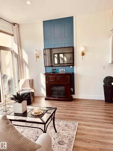 443 10403 122 Street, Edmonton, AB - Indoor Photo Showing Living Room