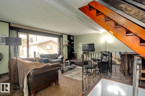 12116 48 Street, Edmonton, AB - Indoor Photo Showing Other Room