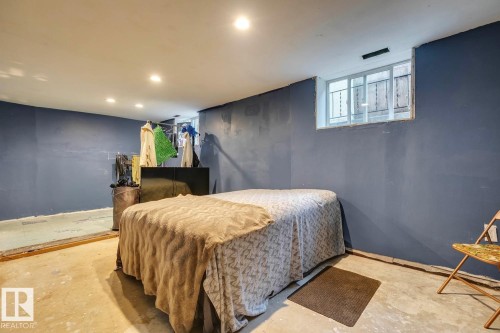 12116 48 Street, Edmonton, AB - Indoor