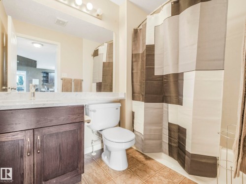 435 1520 Hammond Gate, Edmonton, AB - Indoor Photo Showing Bathroom