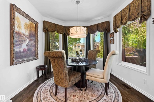 22 Prestige Point(E), Edmonton, AB - Indoor Photo Showing Dining Room
