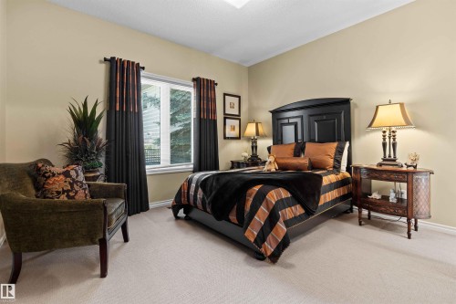 22 Prestige Point(E), Edmonton, AB - Indoor Photo Showing Bedroom