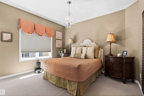 22 Prestige Point(E), Edmonton, AB - Indoor Photo Showing Bedroom