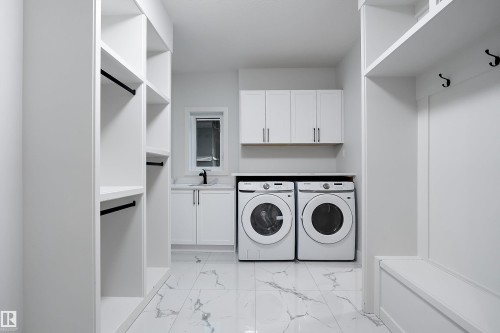 6890 Knox Loop, Edmonton, AB - Indoor Photo Showing Laundry Room