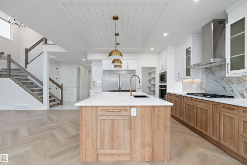 6890 Knox Loop, Edmonton, AB - Indoor Photo Showing Kitchen With Upgraded Kitchen