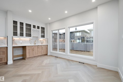 6890 Knox Loop, Edmonton, AB - Indoor Photo Showing Other Room