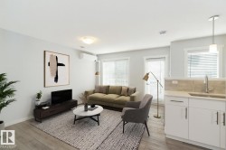 77 17832 78 Street  Edmonton, AB T5Z 0P7