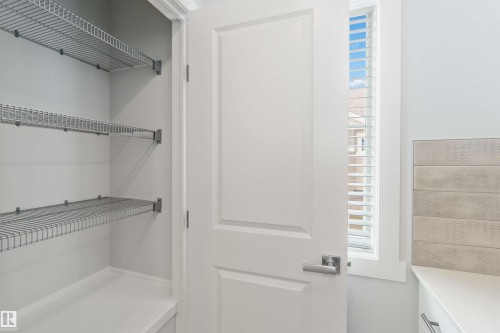 77 17832 78 Street, Edmonton, AB - Indoor With Storage