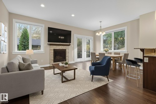 11106 76 Avenue, Edmonton, AB - Indoor Photo Showing Living Room With Fireplace