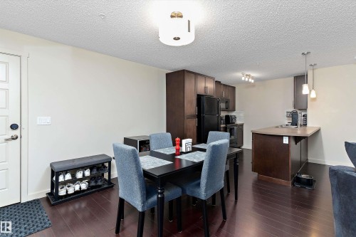 238 6076 Schonsee Way Nw, Edmonton, AB - Indoor Photo Showing Dining Room