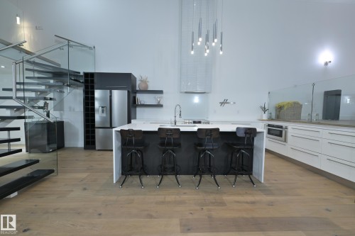 403 10154 103 Street, Edmonton, AB - Indoor Photo Showing Kitchen With Upgraded Kitchen