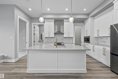 619 7463 May Common, Edmonton, AB - Indoor Photo Showing Kitchen With Upgraded Kitchen
