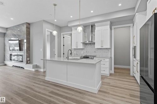 619 7463 May Common, Edmonton, AB - Indoor Photo Showing Kitchen With Upgraded Kitchen