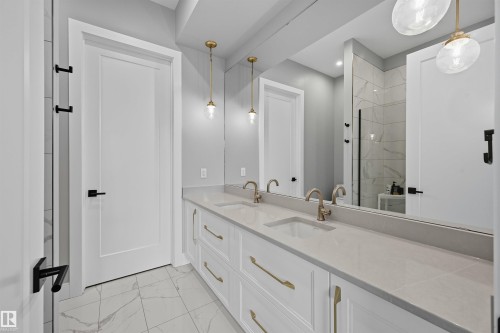 619 7463 May Common, Edmonton, AB - Indoor Photo Showing Bathroom