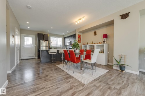 31 2803 James Mowatt Trail, Edmonton, AB - Indoor