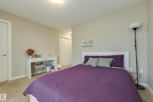 31 2803 James Mowatt Trail, Edmonton, AB - Indoor Photo Showing Bedroom