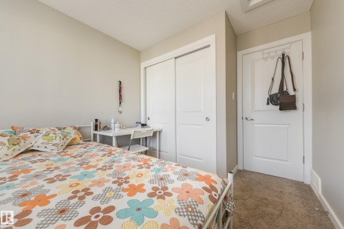 31 2803 James Mowatt Trail, Edmonton, AB - Indoor Photo Showing Bedroom