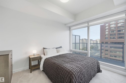 2002 9720 106 Street, Edmonton, AB - Indoor Photo Showing Bedroom