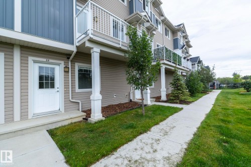 22 13139 205 Street, Edmonton, AB - Outdoor