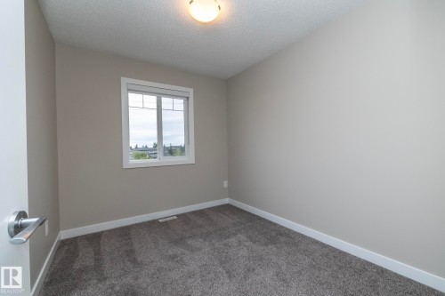 22 13139 205 Street, Edmonton, AB - Indoor Photo Showing Other Room