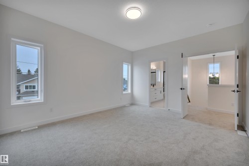 5001 51 Avenue, Calmar, AB - Indoor Photo Showing Other Room