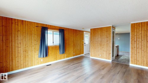 22 West View Boulevard, Edmonton, AB - Indoor Photo Showing Other Room