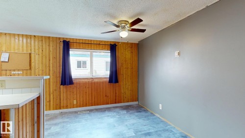 22 West View Boulevard, Edmonton, AB - Indoor Photo Showing Other Room